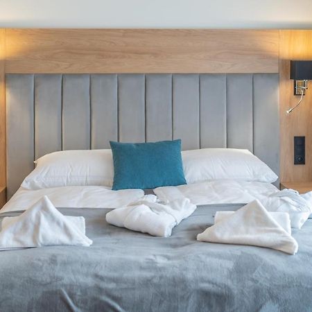 Lux Apartman V Hoteli Akvamarin Bešeňová מראה חיצוני תמונה