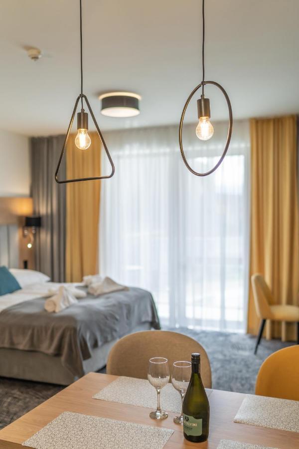 Lux Apartman V Hoteli Akvamarin Bešeňová מראה חיצוני תמונה