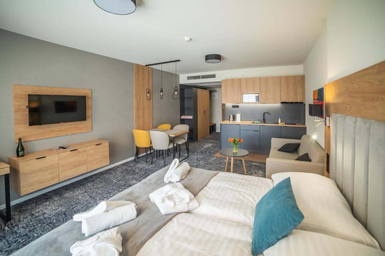 Lux Apartman V Hoteli Akvamarin Bešeňová מראה חיצוני תמונה
