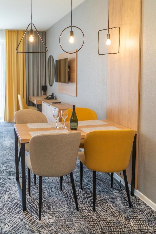 Lux Apartman V Hoteli Akvamarin Bešeňová מראה חיצוני תמונה