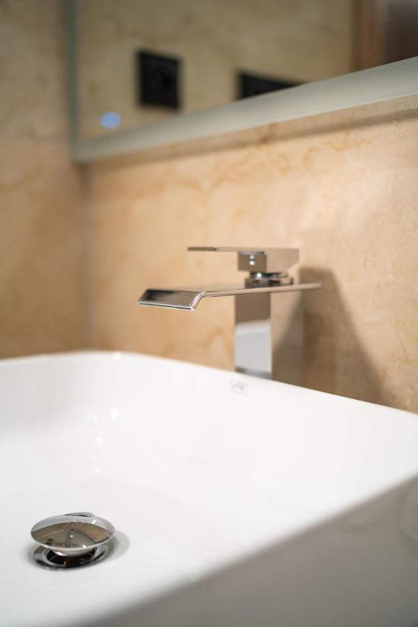 Lux Apartman V Hoteli Akvamarin Bešeňová מראה חיצוני תמונה
